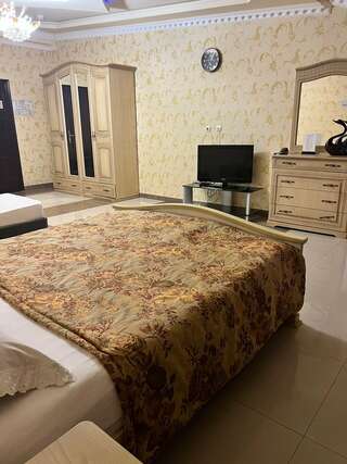 Гостиница Гранд Отель Горячий Ключ Трехместный номер-2